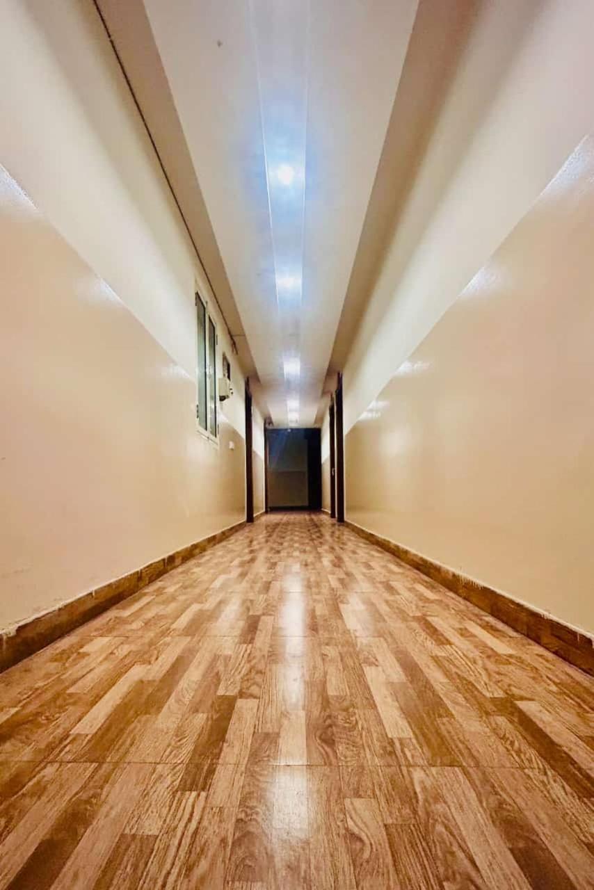 Hotel Airport City Нью-Дели Экстерьер фото